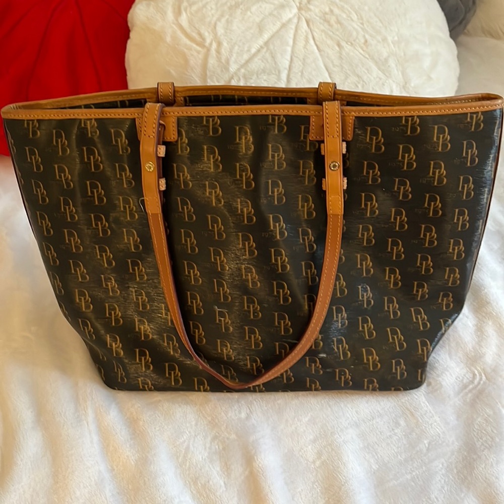 D&B Tote